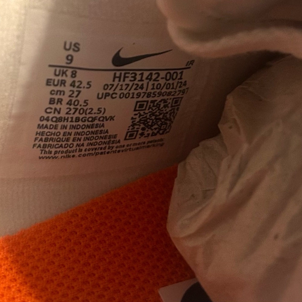 NWT Nike Cortez SE - Picture 3 of 5